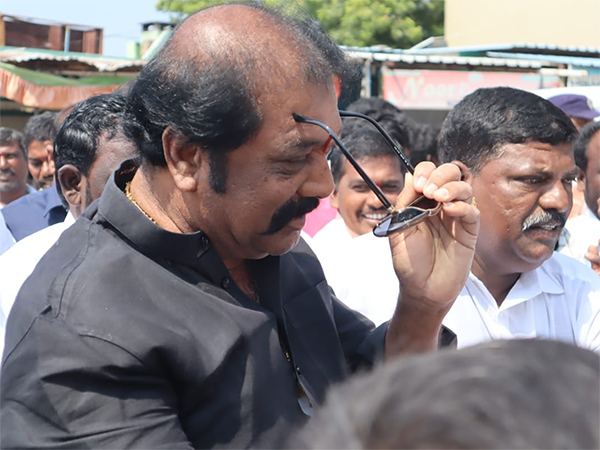 YSRCP-Minister-Gummanur-Jayaram