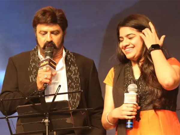 Balakrishna_Singing_Veera_Simha_Reddy_Vijayotsavam