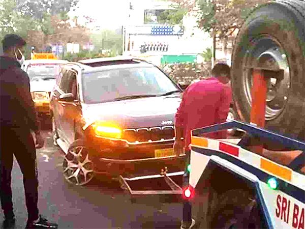 Jubilee Hills Car Accident