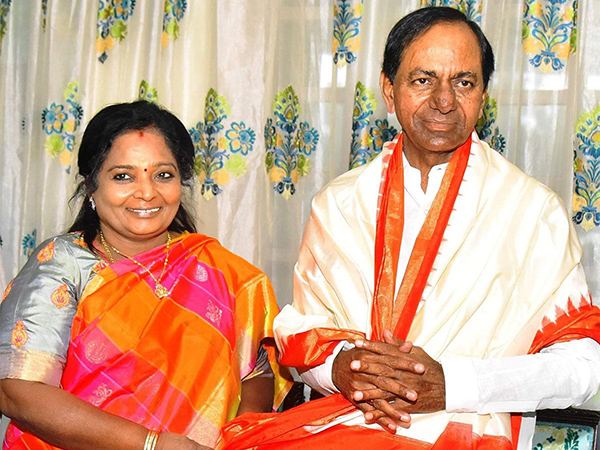 KCR_Governor_Tamilisai_Soundararajan