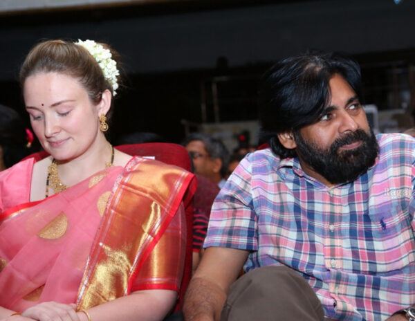 Pawan_Kalyan_Anna_Lezhneva_Dovorce_Rumours
