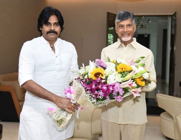 Pawan_Kalyan_Chandrababu_Naidu_East_Godavari