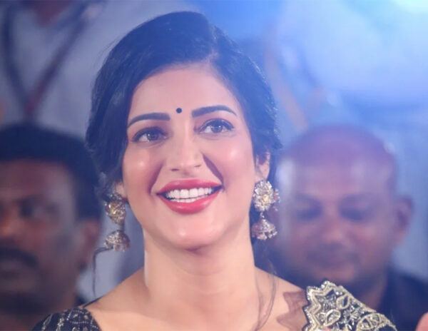  Shruti Haasan