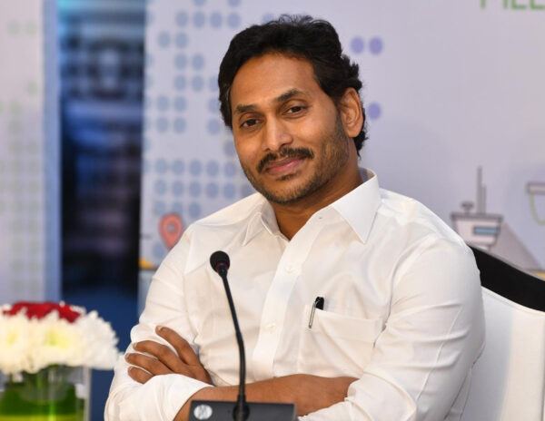 YS_Jagan_Visakhaptnam_Capital