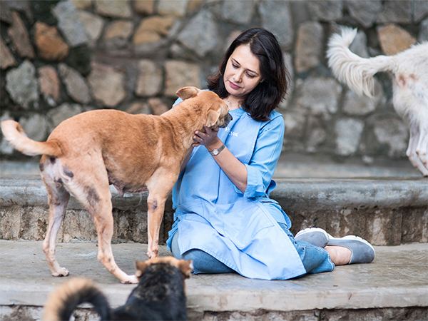 Amala Gets Caught In ‘Dogs’ Controversy