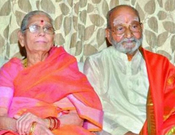 Director_K_Viswhwanath_Wife_Jayalakshmi_No_More