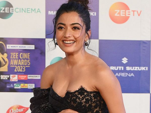 Rashmika-Mandanna-Cleavage
