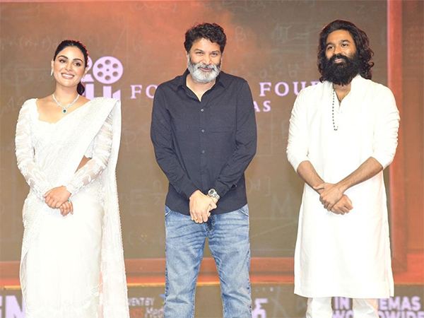 trivikram speech at sir pre release event
