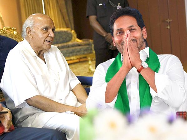YS_Jagan_Ramoji_Rao