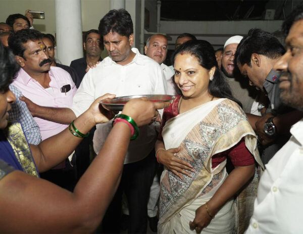 Kavitha Let Off By ED After 9 Hours of Grilling!