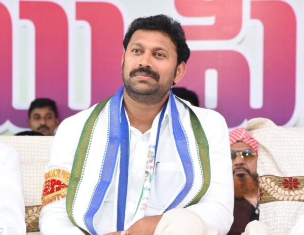MP_YS_Avinash_Reddy_Arrest
