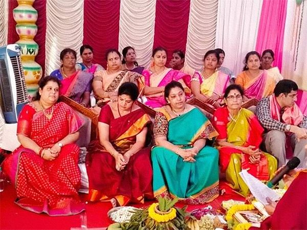 Balakrishna-Wife-Vasundhara-Hindupur