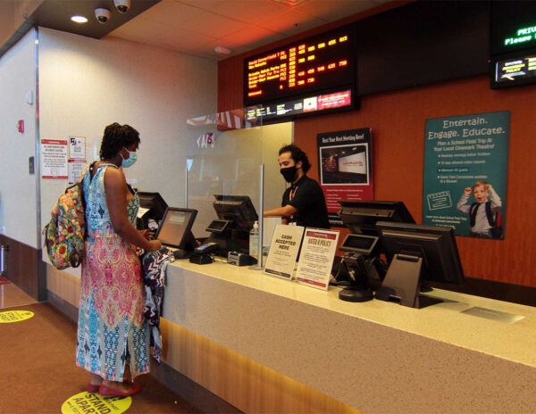 US Lost 2000 Theaters 