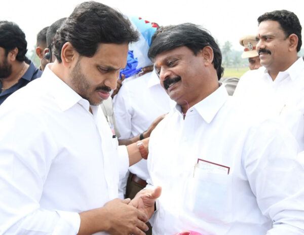 YS_Jagan_Kola_Guruvulu