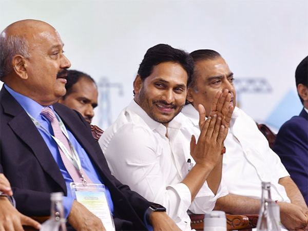 YS-Jagan_Vizag_Investor_Summit