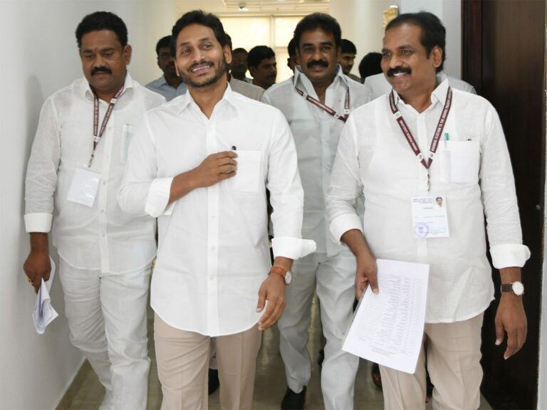 YS_Jagan_YSRCP_Ministers_MLA