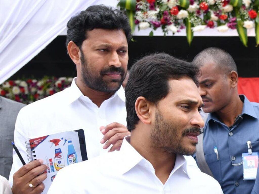 Avenesh Reddy YS Avinash Reddy's Arrest Likely: Following YS Jagan's Old Script