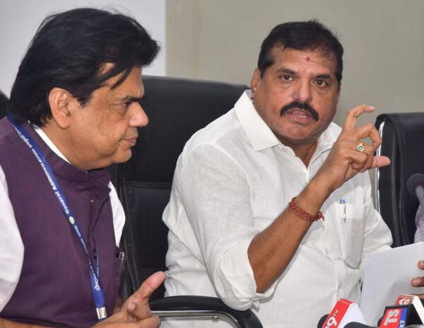 Botsa-Satyanarayana-Praveen-Prakash-Teachers-Parvathipuram