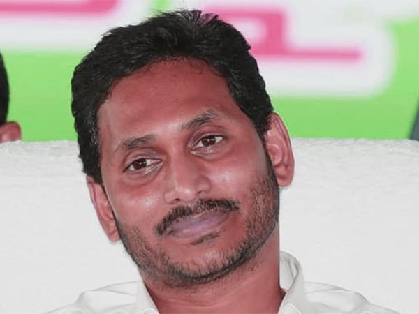 Its Like 'Mundhu Nuyyi Venuka Goyyi' For Jagan