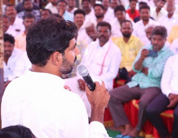 Nara-Lokesh-Mangalagiri
