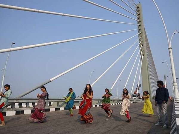 Latest Trend Of Shooting Songs & Scenes In TFI