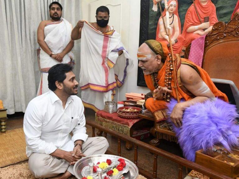 Swaroopananda YS Jagan