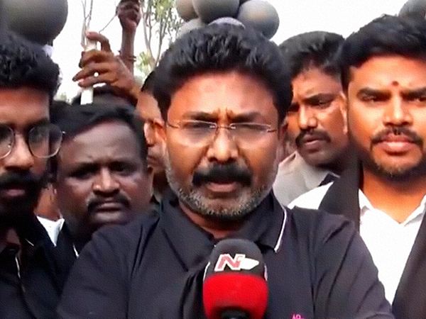 YSRCP-Minister-Audimulapu-Suresh-Protest