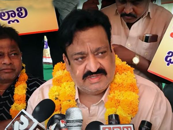 Asian_Sunil_Dharna