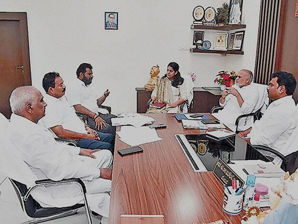 Ayodhya Rami Reddy Guntur YSRCP MLAs