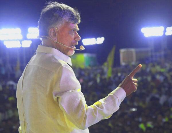 Chandrababu's Guarantee, Jagan's Confusion!