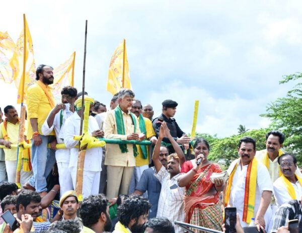 Chandrababu-Naidu-Pays-YSRCP-Lady-Daughter-Education