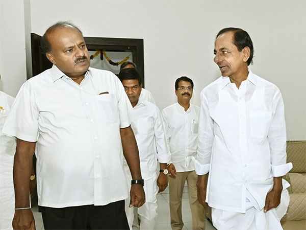 Kumaraswamy-KCR