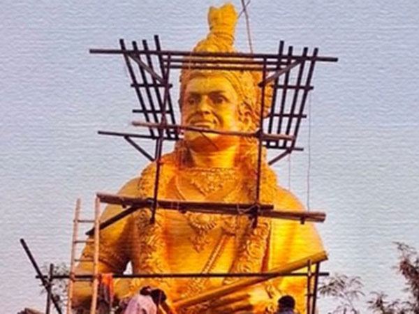 NTR-Statue