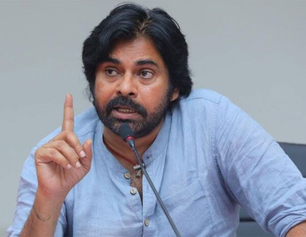 Pawan kalyan-YSRCP