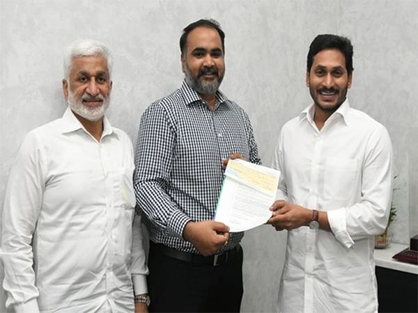 Vijaysai-Reddy-Sarath-Chandra-Delhi-Liquor-Scam