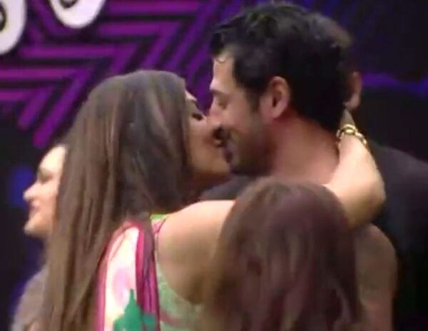 30-Second Lip Lock Challenge