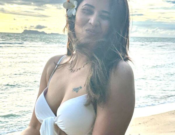Anasuya-Bharadwaj-Bikini