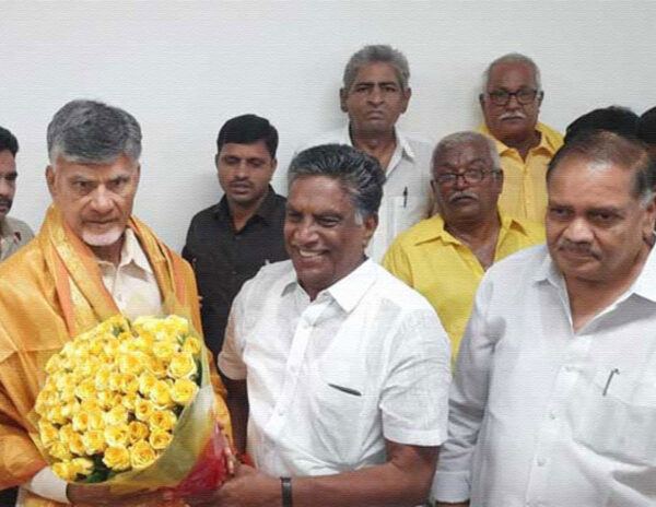 Chandrababu-Naidu-Mandali-Budha-Prasad