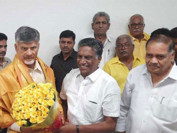 Chandrababu-Naidu-Mandali-Budha-Prasad