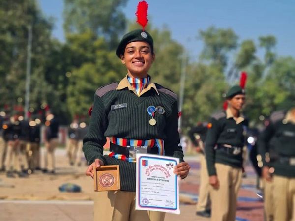 Ishita-Shukla-Joins-Defence-Forces