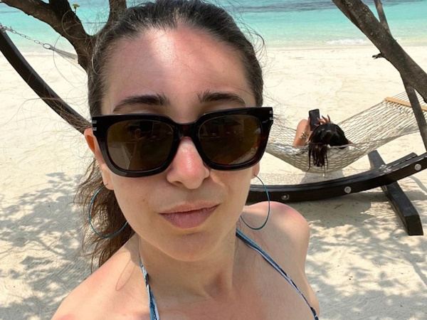 Karishma-Kapoor-Bikini-Tease