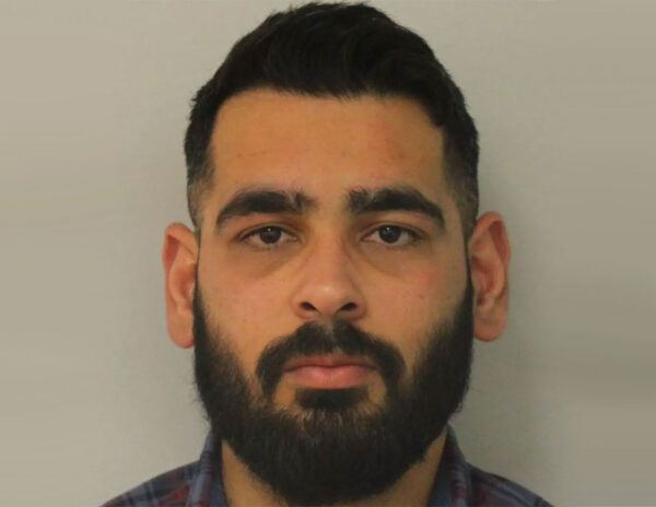 Met-Police-officer