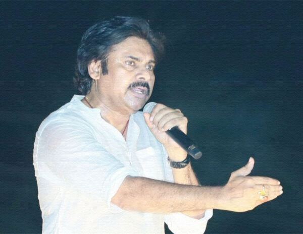 Pawan-Kalyan-Requests-Other-Hero-Fans-To-Vote-for-Him
