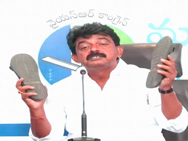 Perni-Nani-Shows-Chappals-to-Pawan-Kalyan