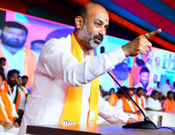 Twenty-Five-BRS-MLAs-In-Touch-With-BJP-Bandi-Sanjay