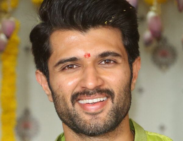 Vijay Deverakonda Parasuram Movie Title Family Star