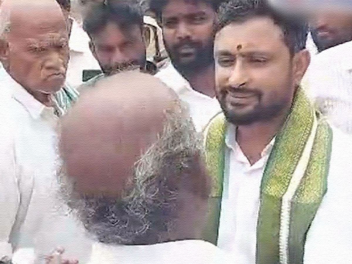 అమరావతిలో అంబటిరాయుడు క్లీన్ బౌల్డ్!