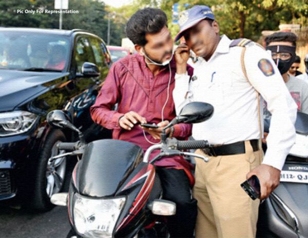  Andhra Pradesh: Rs 20,000 Fine For Driving With Earphones