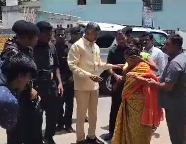 CBN Stops Convoy To Help Two Women