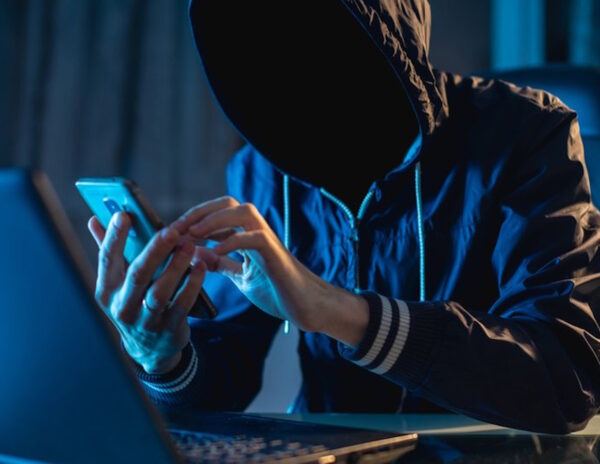 Chinese Hackers Sneaked